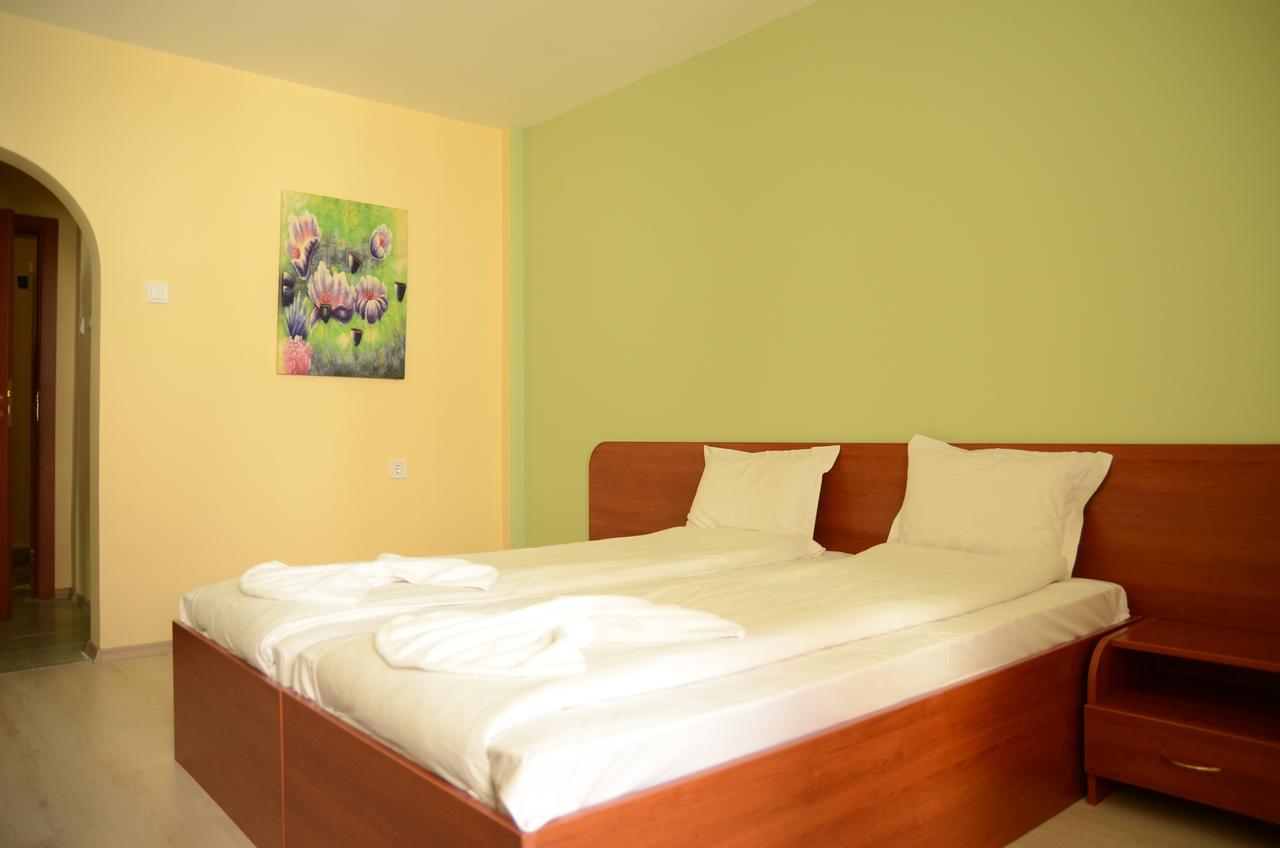 Park Hotel Ribaritsa Extérieur photo